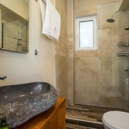 Louloudi Hills 1 Коскину